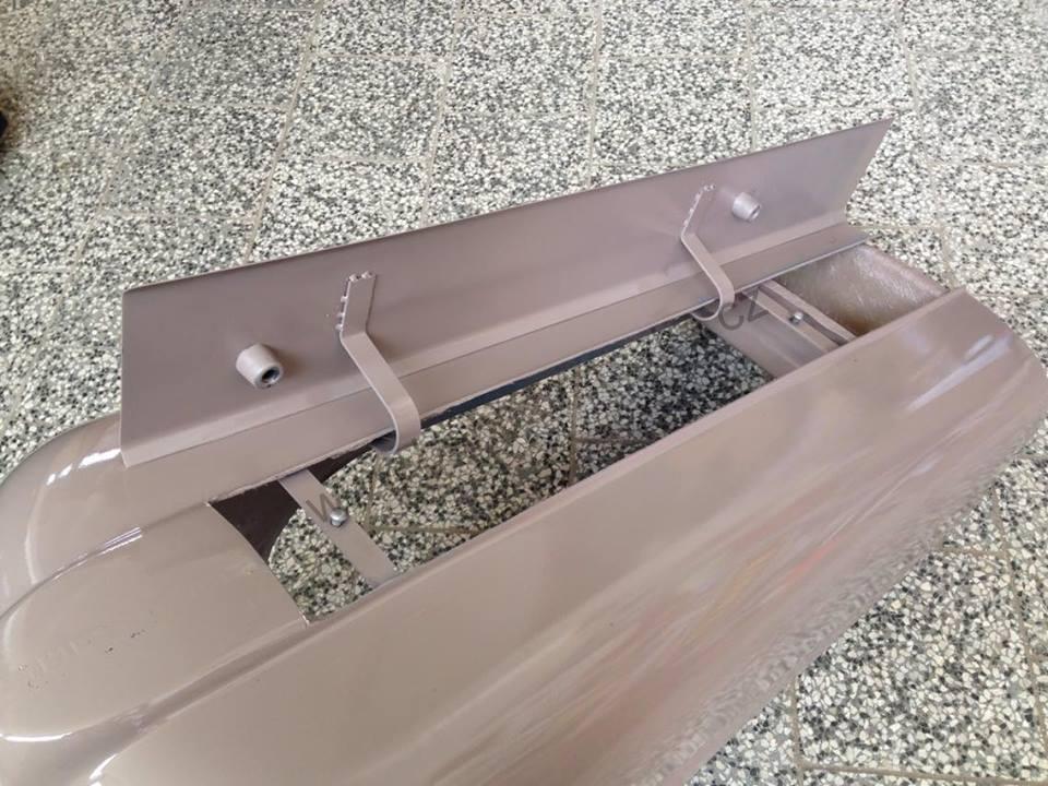 Kapotování motoru laminát - Zetor 4011