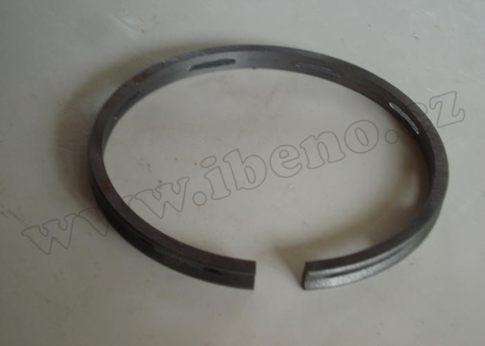 KOMPRESOR Pístní kroužek stírací 60x4,5 - Zetor 2011 3011 4011