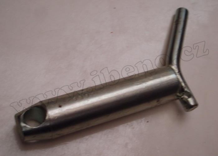 Čep konzoly třetího bodu 25 - Zetor URI