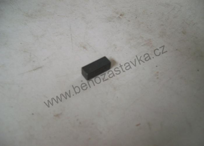 Pero 5x5x13 - Zetor 998009