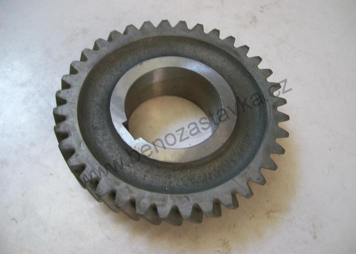 Hnací kolo III. rychlosti - Zetor URII