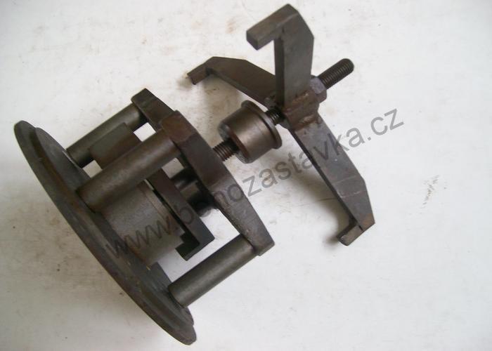 Stahovák - Zetor URII