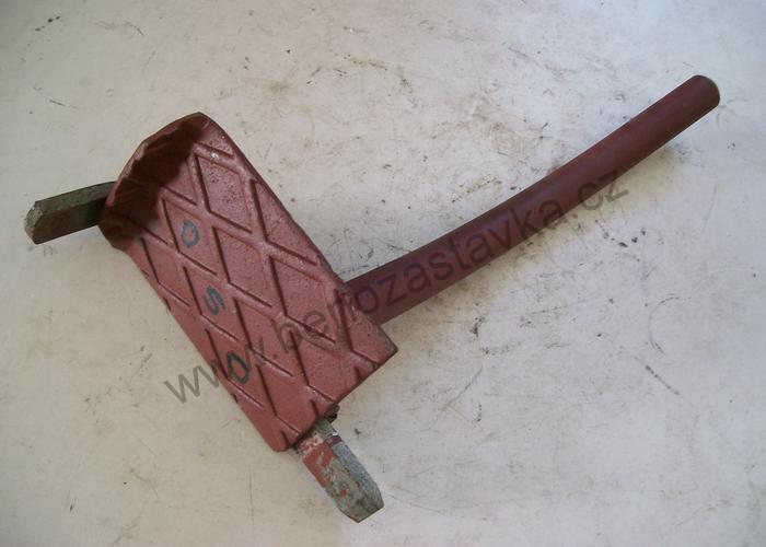 Pravý pedál brzdy úplný - Zetor URII