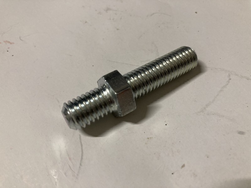 Šroub držáku chladiče - Zetor 25 A/K