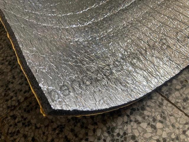 Odhlučnění kabiny samolepicí - metráž