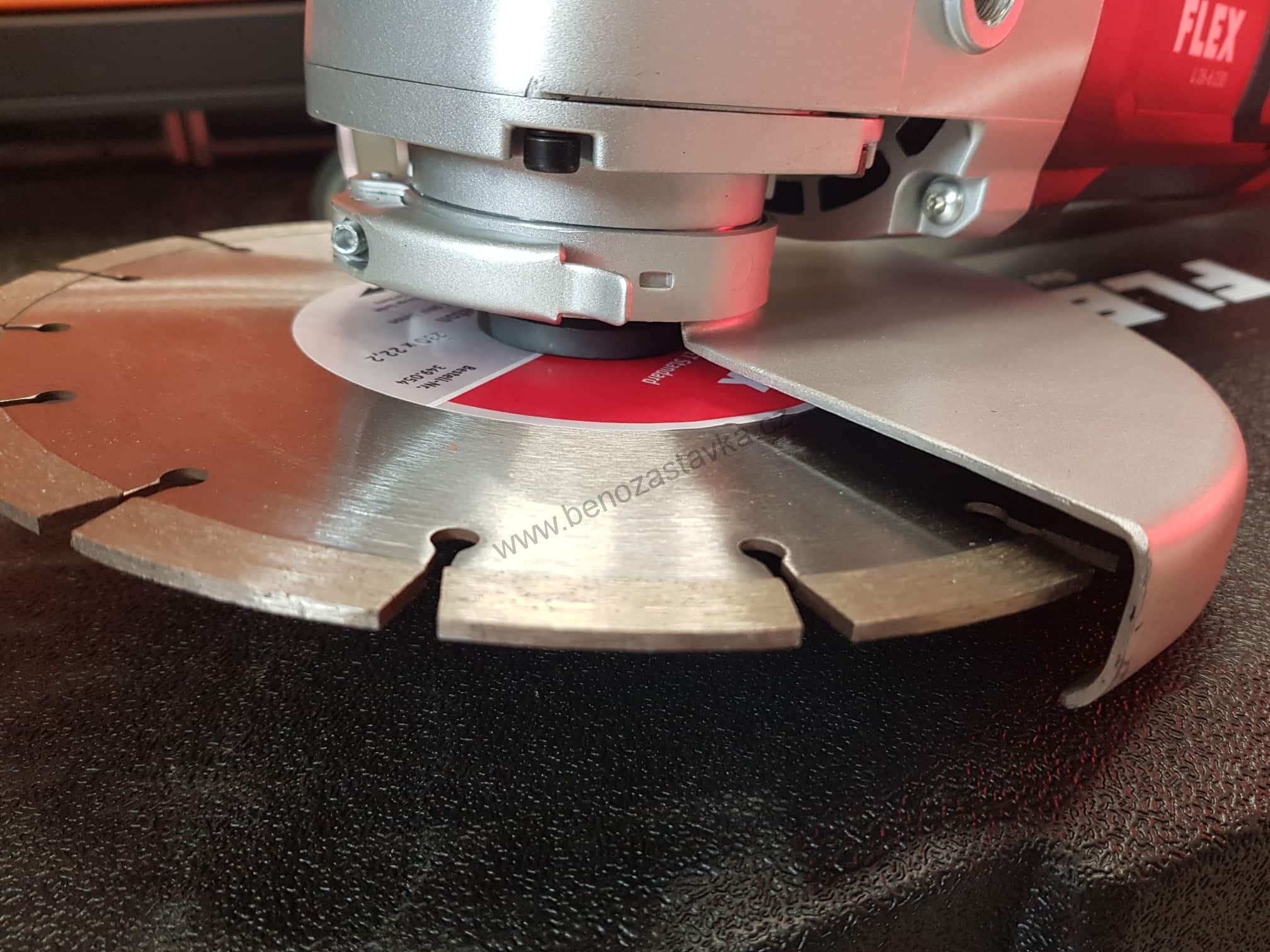 Flex úhlová bruska 2600 W, 230mm - T-REX + Quick matice + DIA kotouč