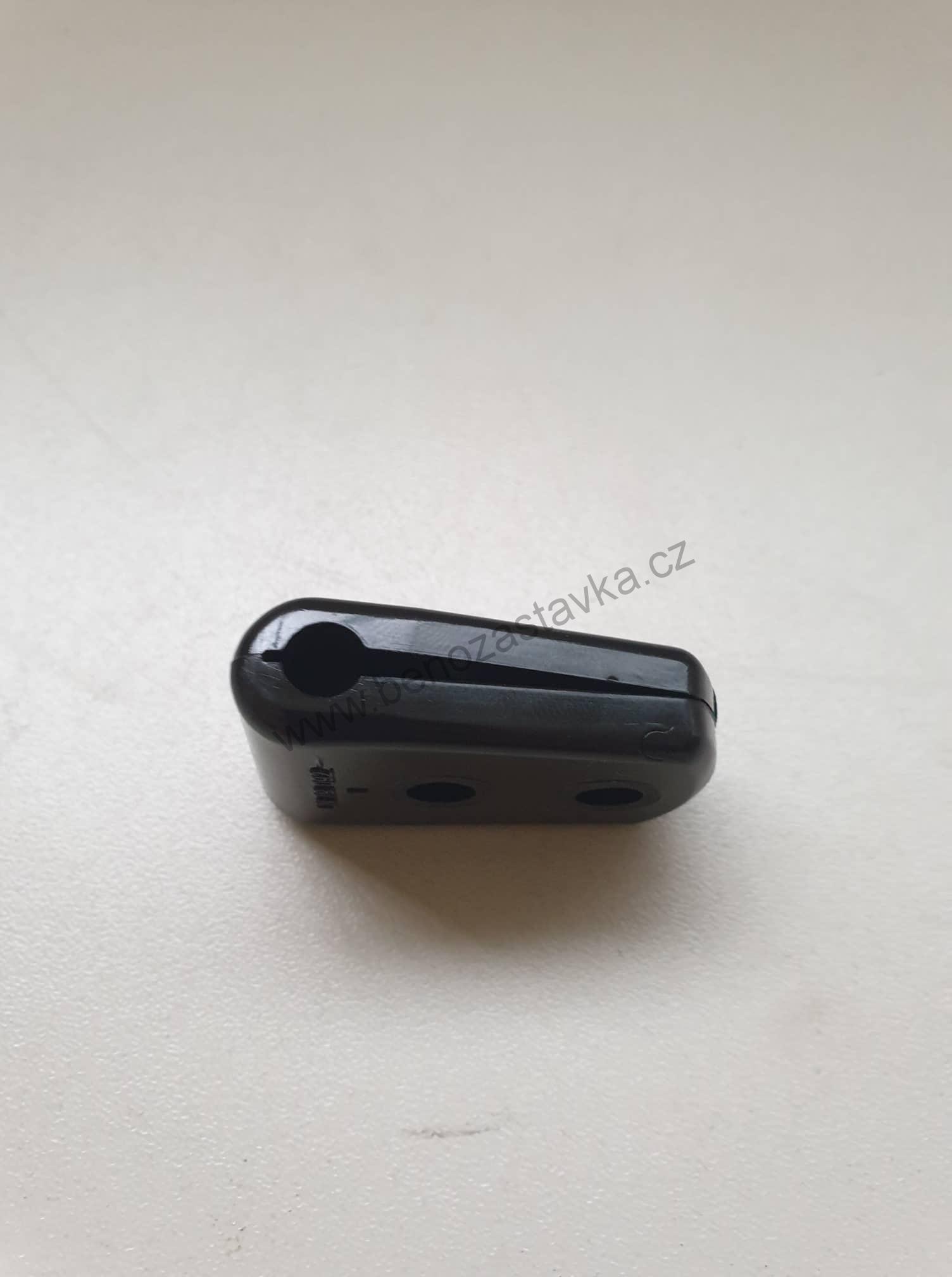 Objímka clony - Zetor URI