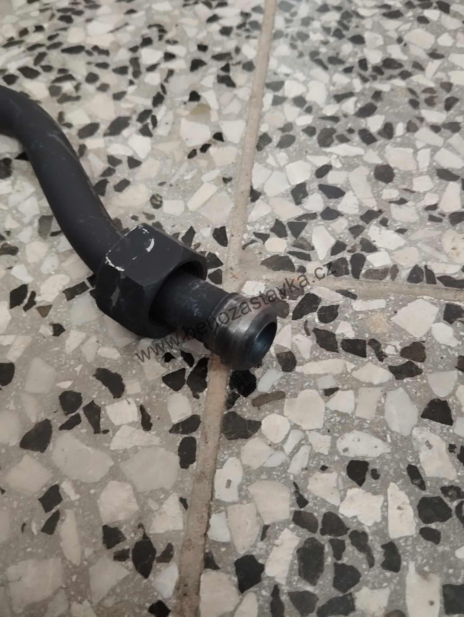 Trubka II. M22x1,5 - Zetor URI