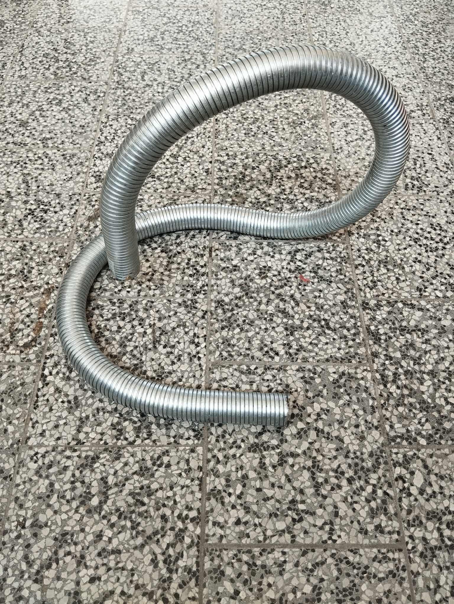 Flexibilní trubka 2m