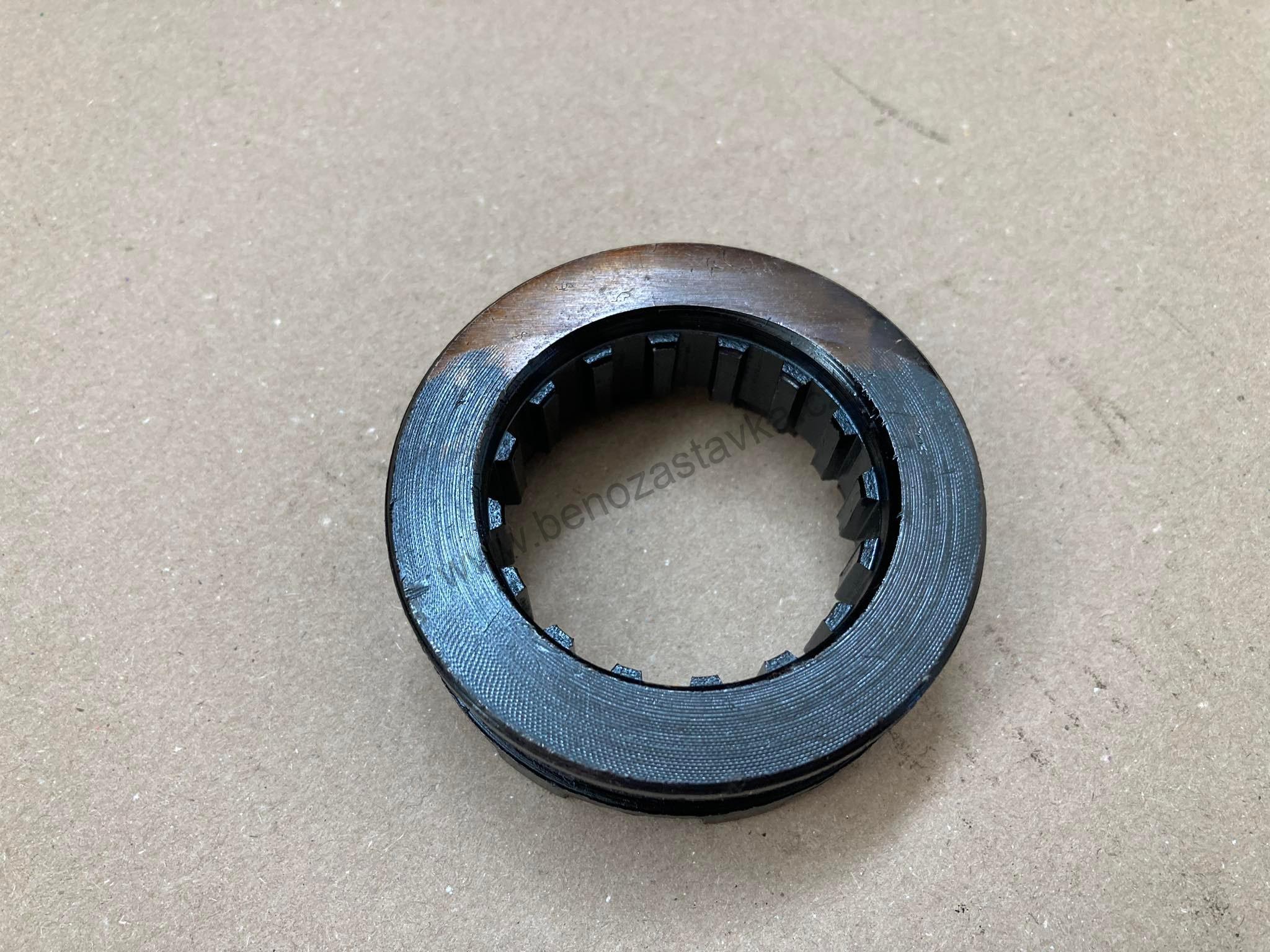 Zubová přesuvná objímka - Zetor Super 50