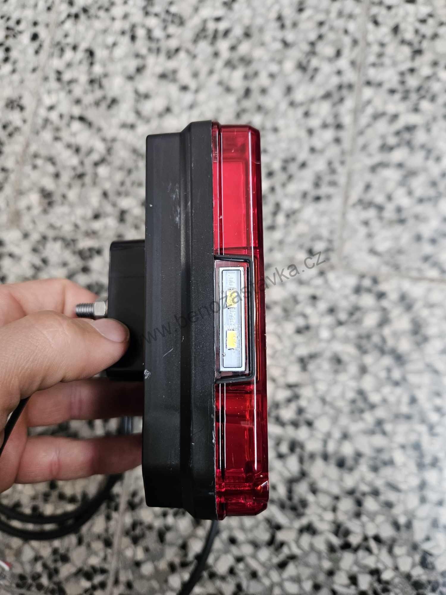 Zadní světlo LED levé 12/24V