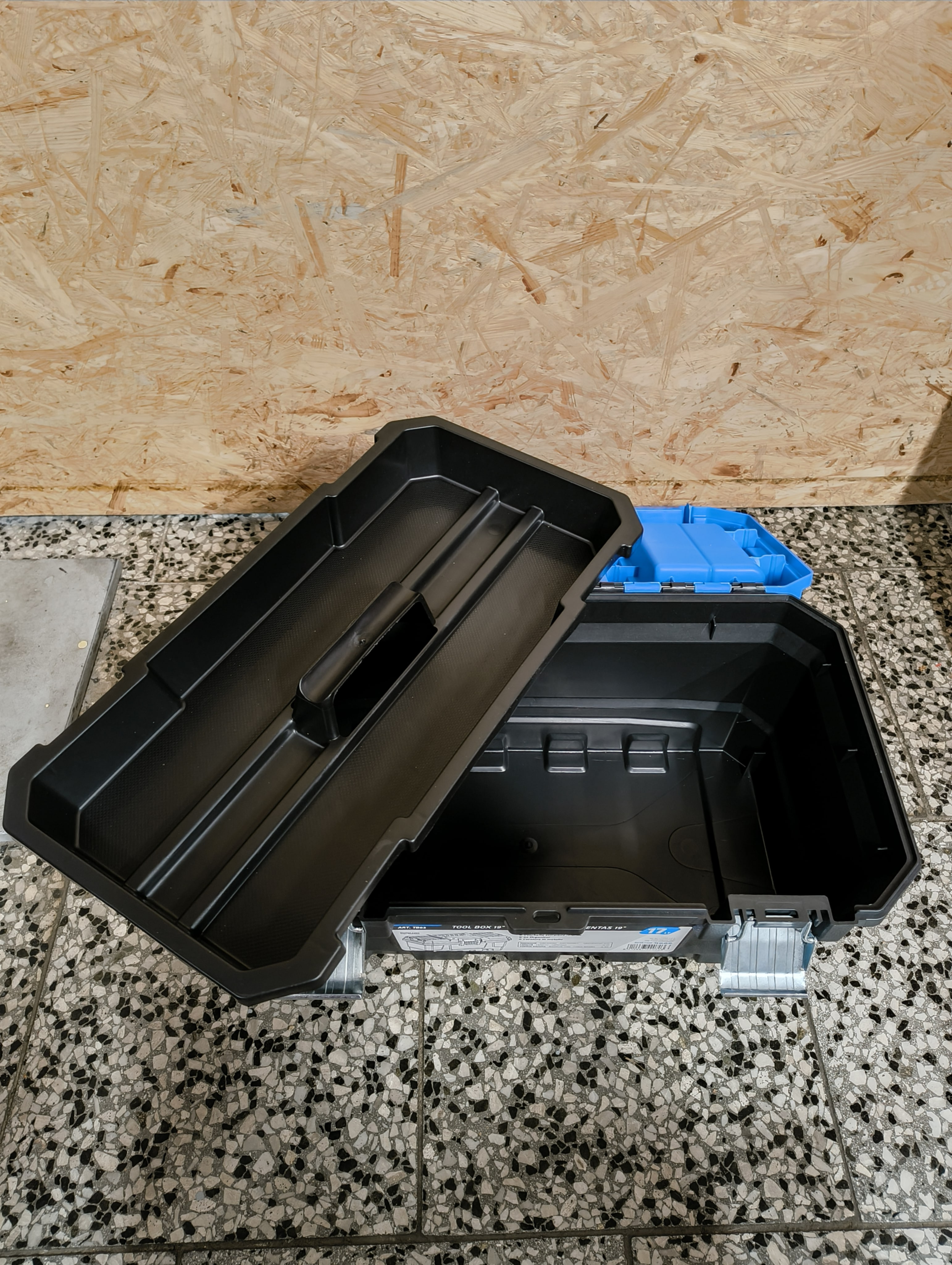 Box na nářadí 19" FERVI