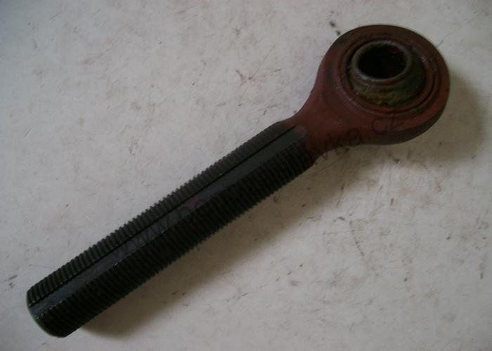 Šroub horní - Zetor URII