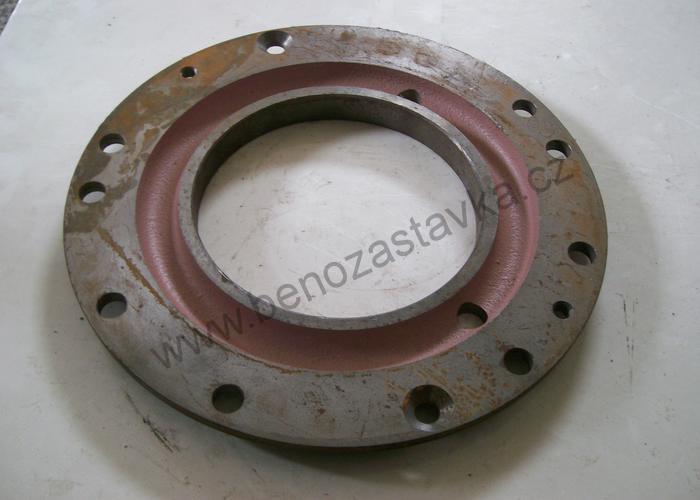 Příruba levá - Zetor URIII