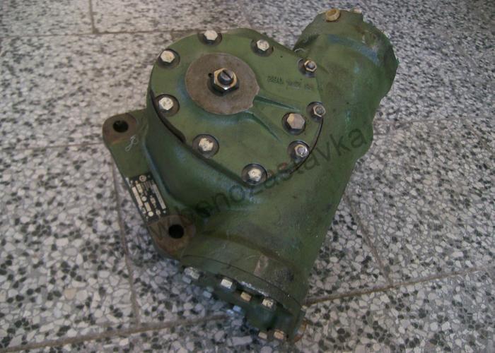 Válec hydrostatického řízení - Zetor URIII