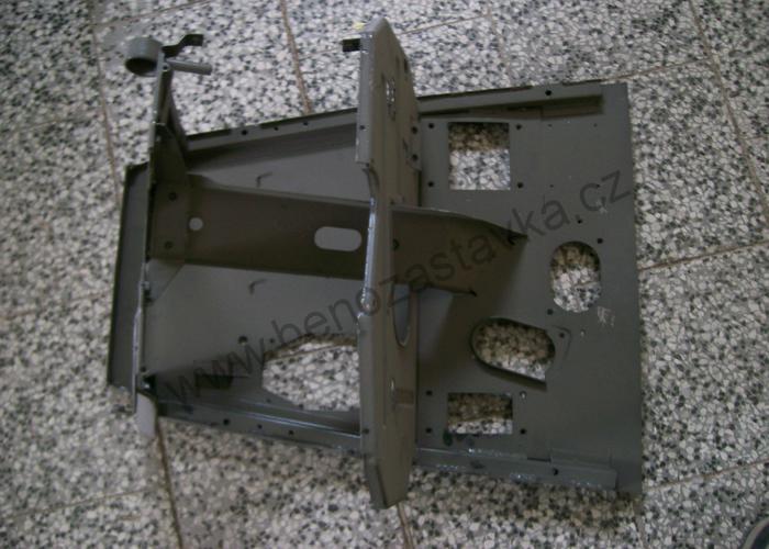 Konzola řízení - Zetor URIII