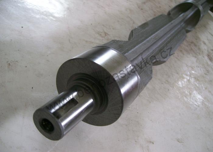 Vyvažovací hřídel - Zetor URIII