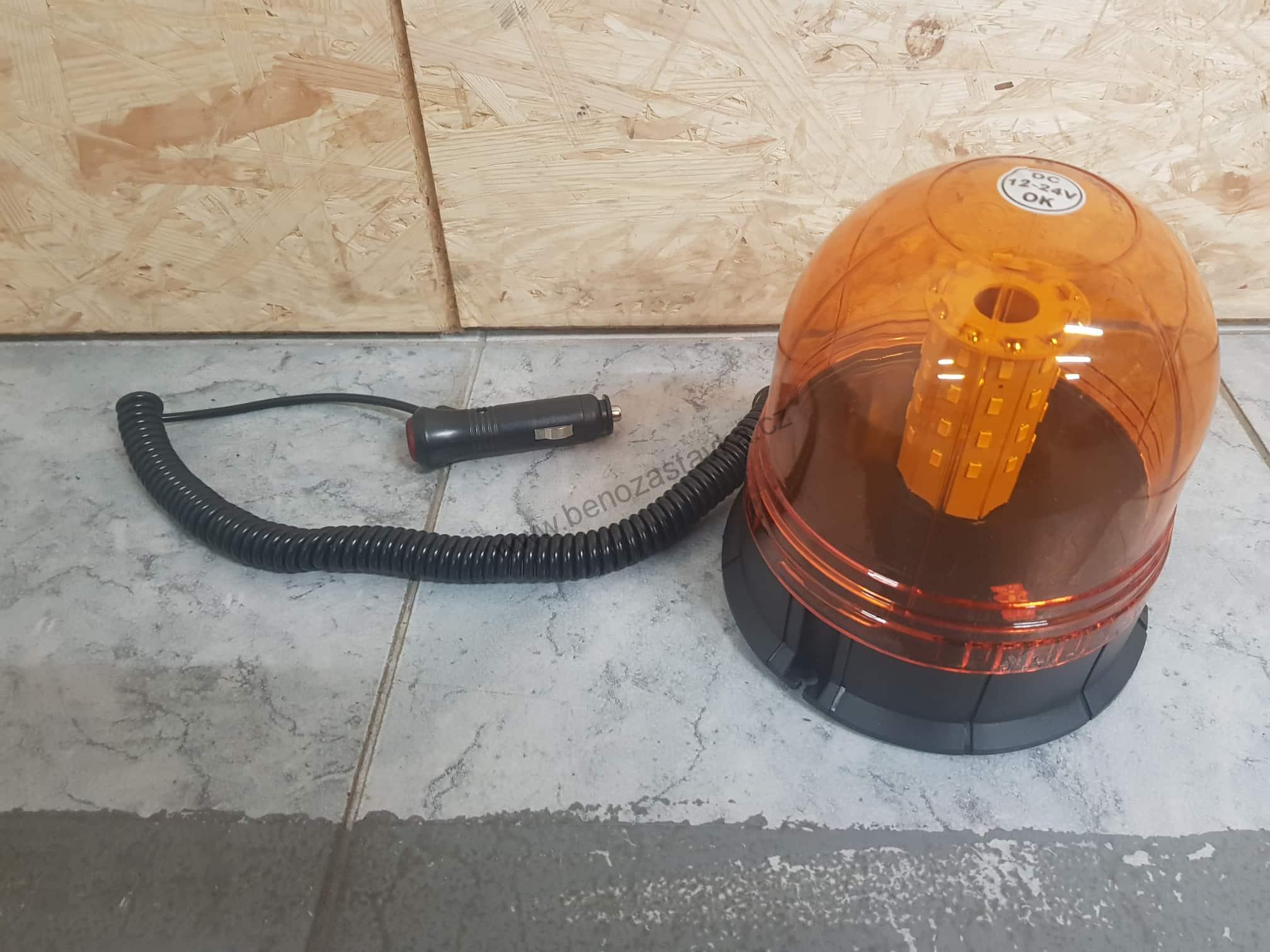 LED pracovní světlo s magnetem