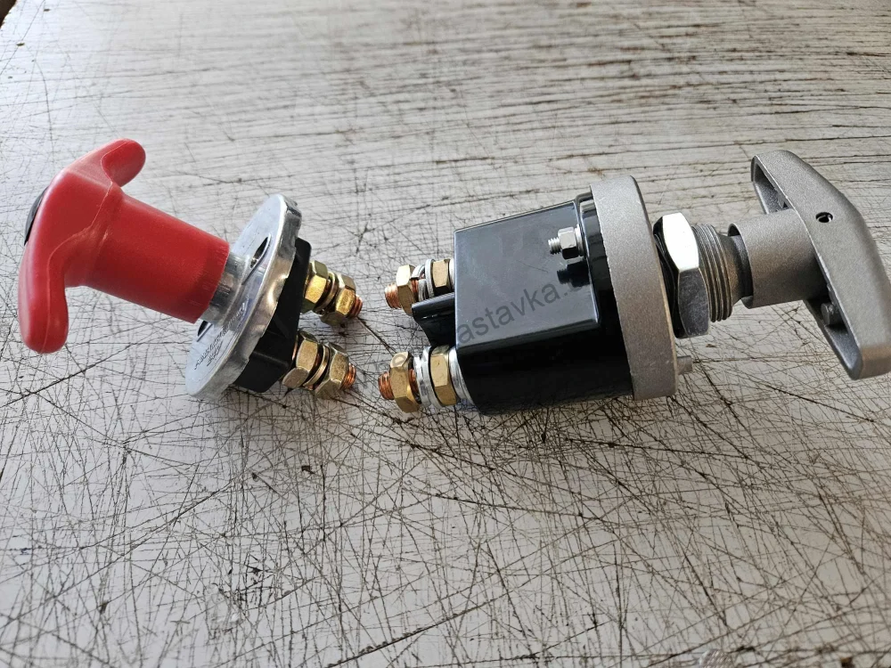 Robustní odpojovač baterie 12/24V 250A