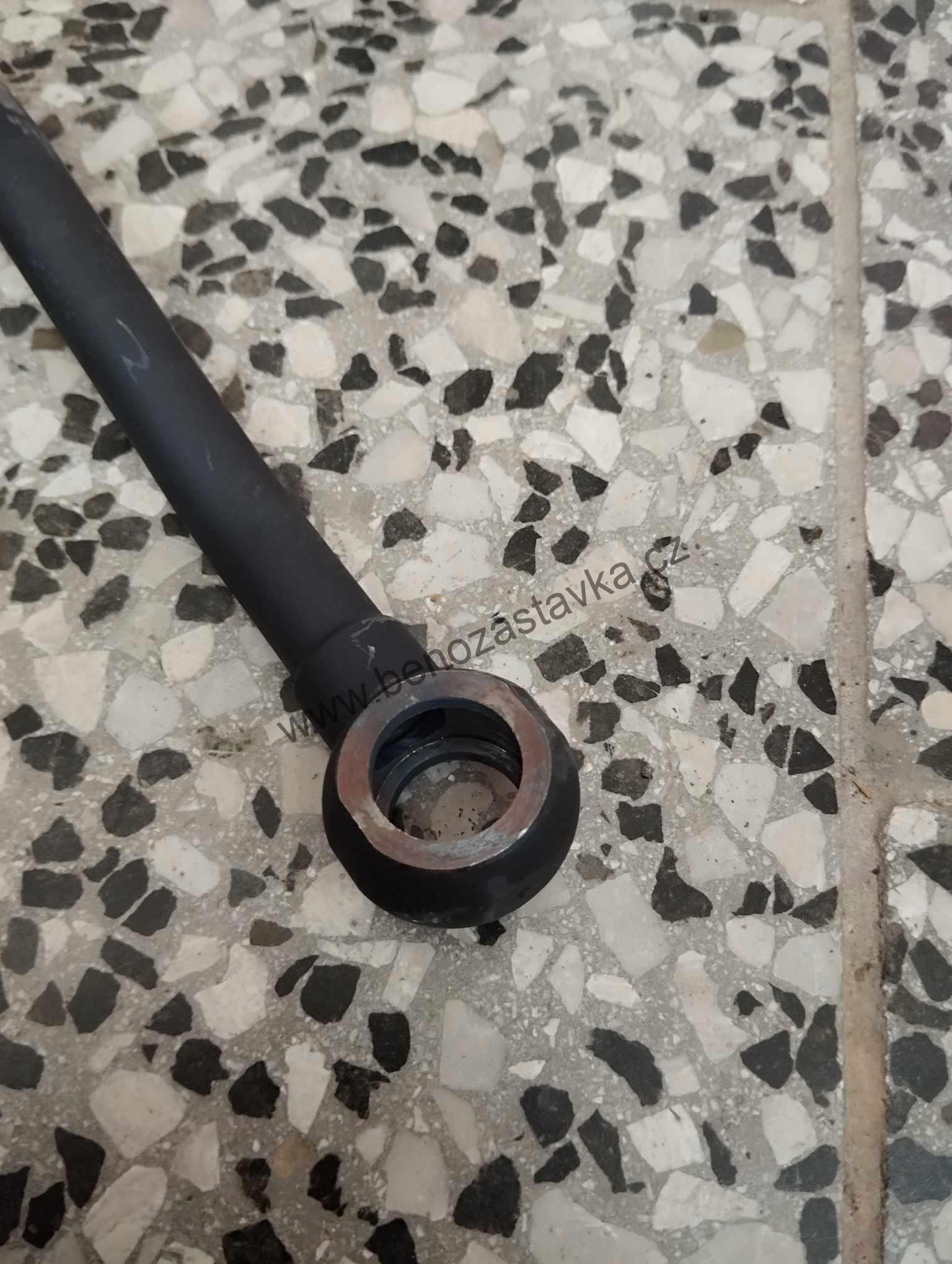 Trubka II. M22x1,5 - Zetor URI