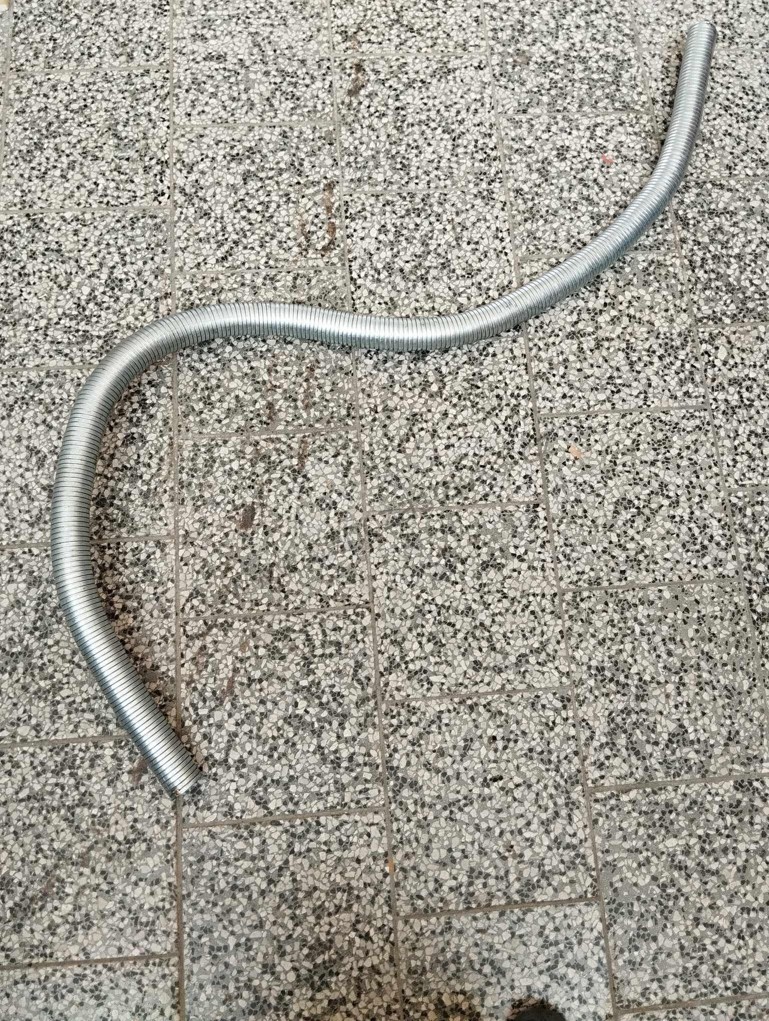 Flexibilní trubka 2m