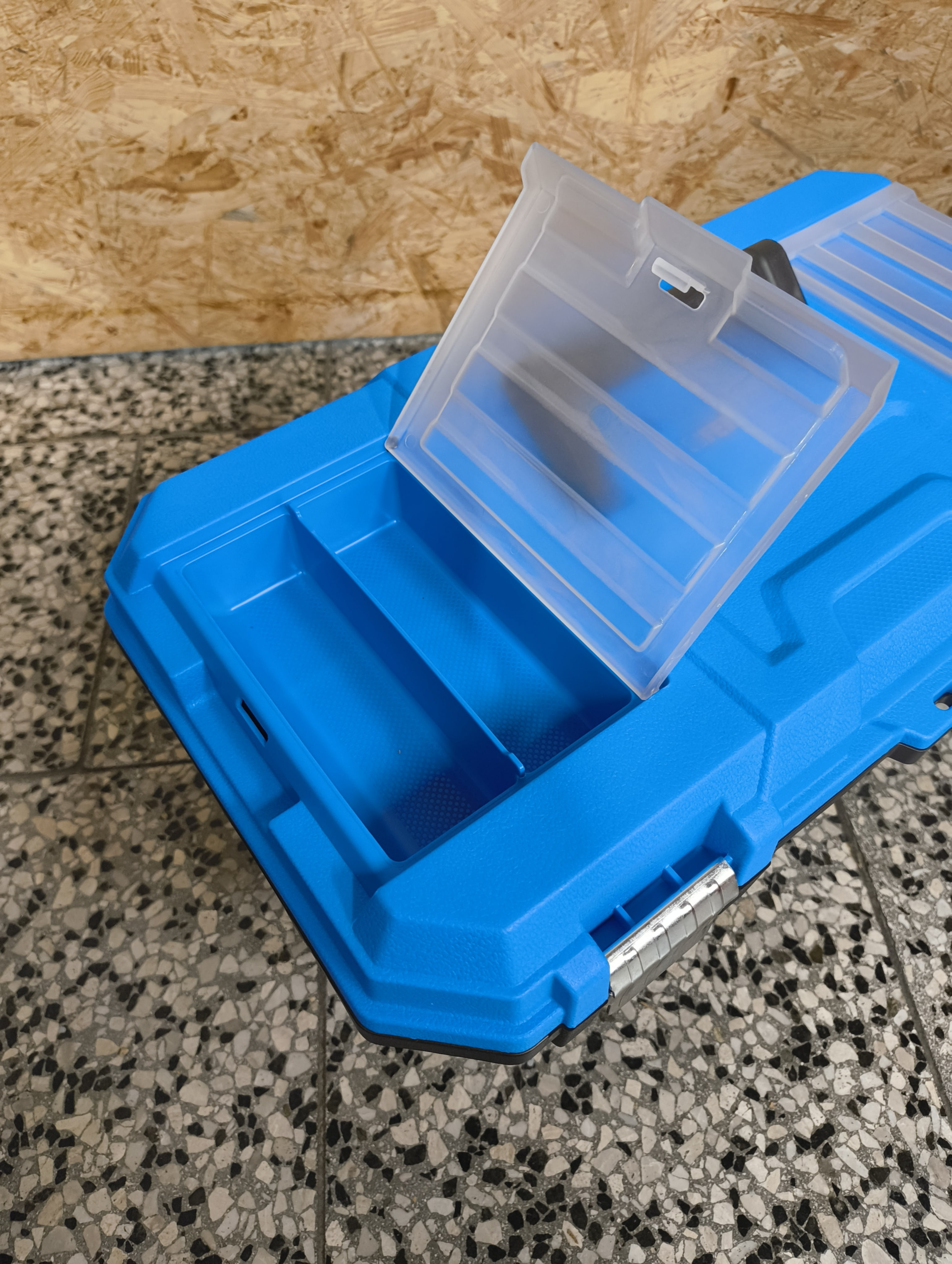 Box na nářadí 19" FERVI