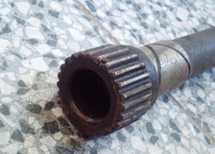 Vývodový hřídel I - Zetor 5011 5213 5243