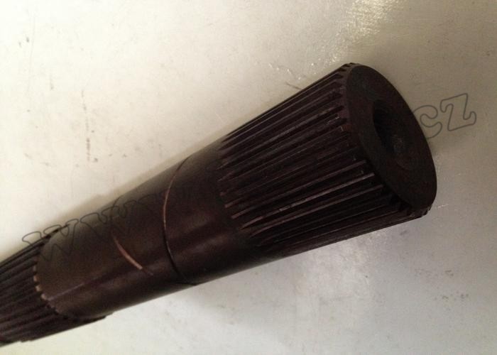 Hřídel zvedacího mechanismu - Zetor URI