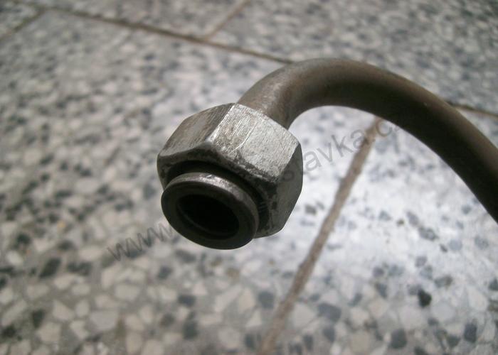 Trubka ke spojkové hlavě - Zetor URI