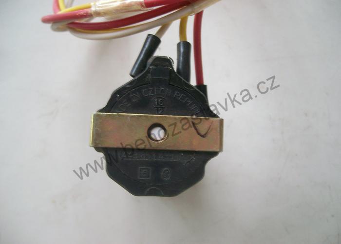 Přepínač ventilátoru topení - Zetor
