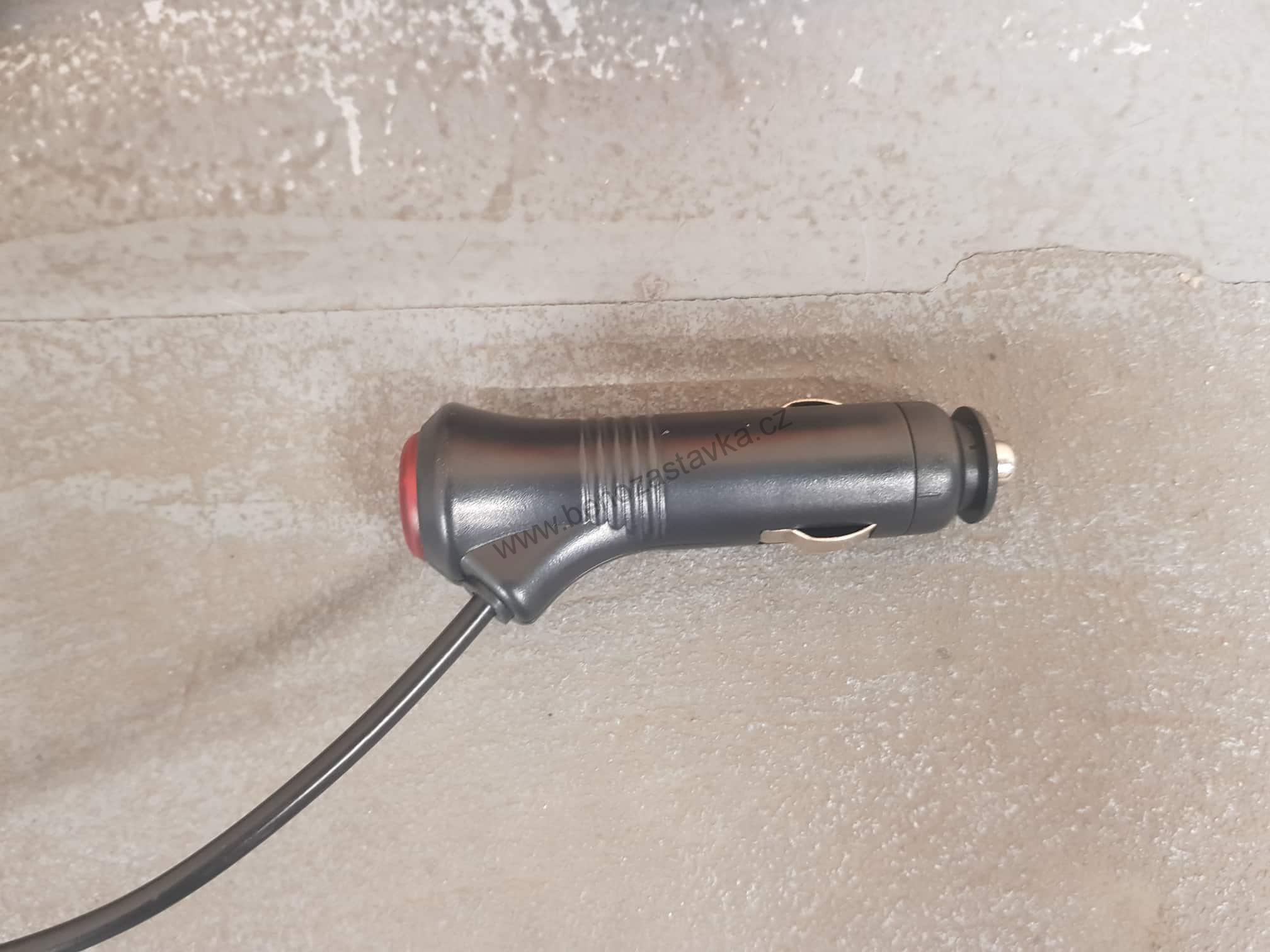 LED pracovní světlo s magnetem