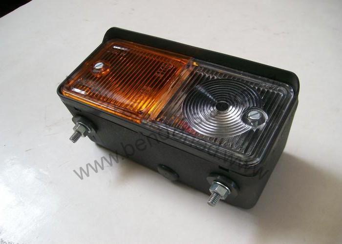 Směrové světlo levé - Zetor URII