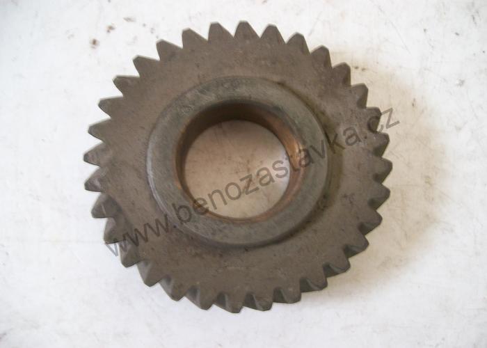 Vložené kolo s pouzdrem - Zetor URII