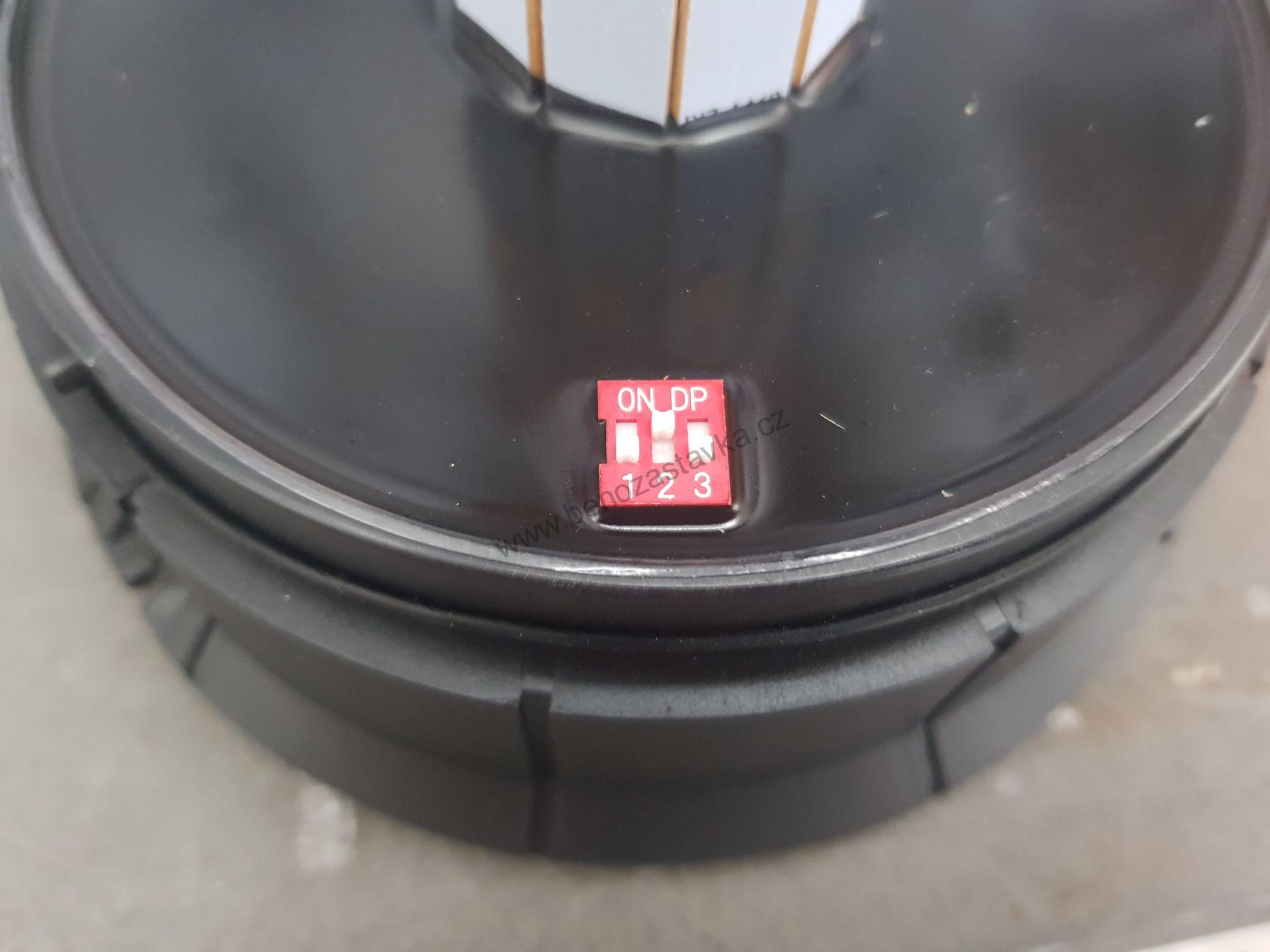 LED pracovní světlo s magnetem