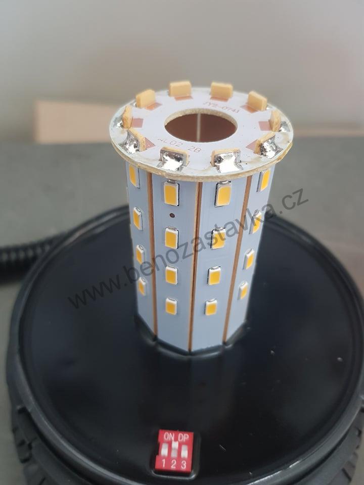 LED pracovní světlo s magnetem