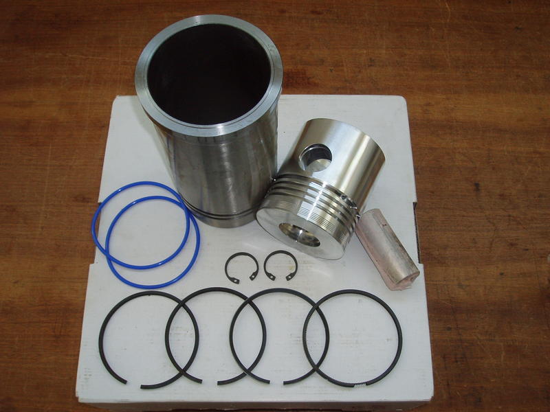 Sada úplného válce 100, 4Kr - Zetor 6011 6045 6711 6718 6745 6748