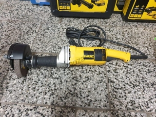 Přímá bruska 1800W - DEWALT